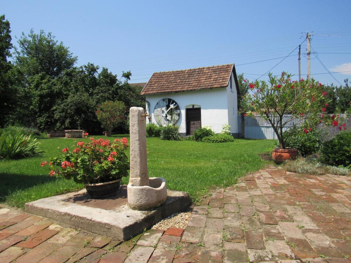 Tornácos Vendégház Hajdúnánás Exterior foto
