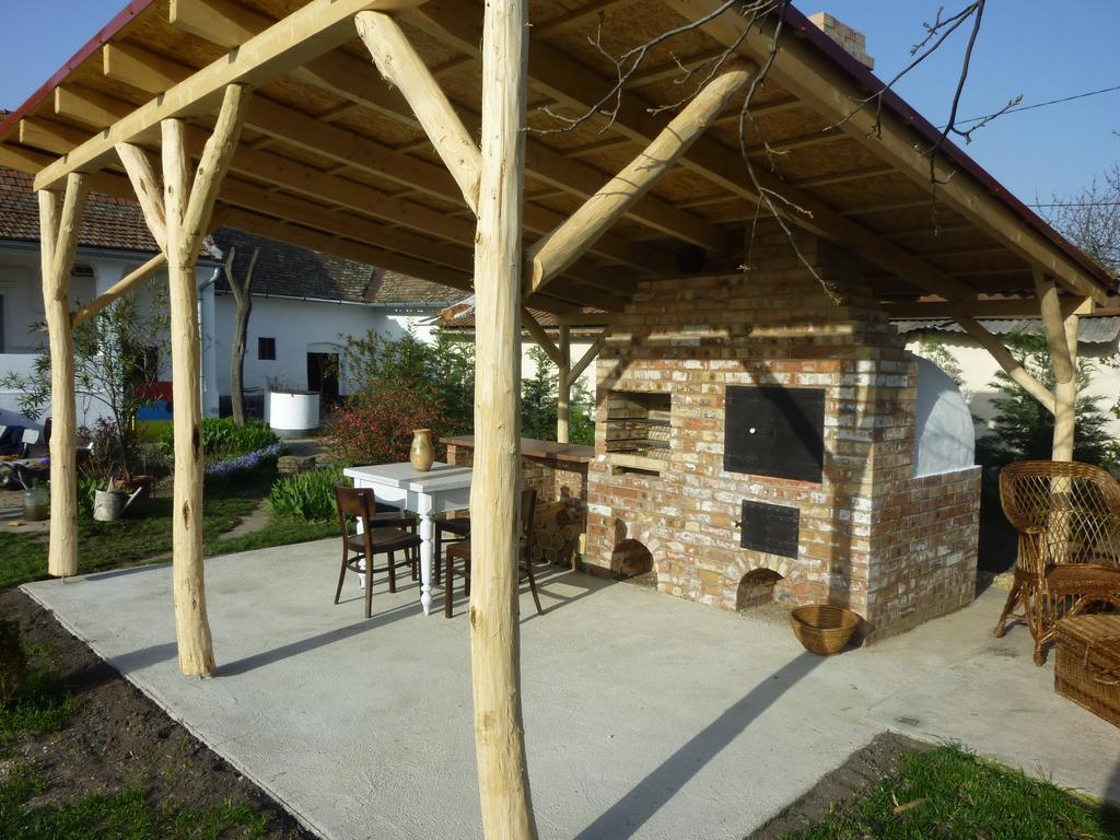 Tornácos Vendégház Hajdúnánás Exterior foto